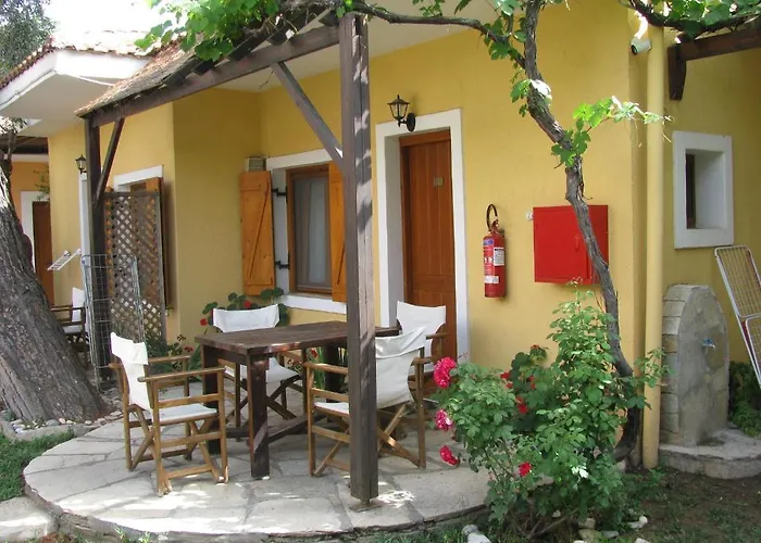 Lysistrata Apart Otel 2*